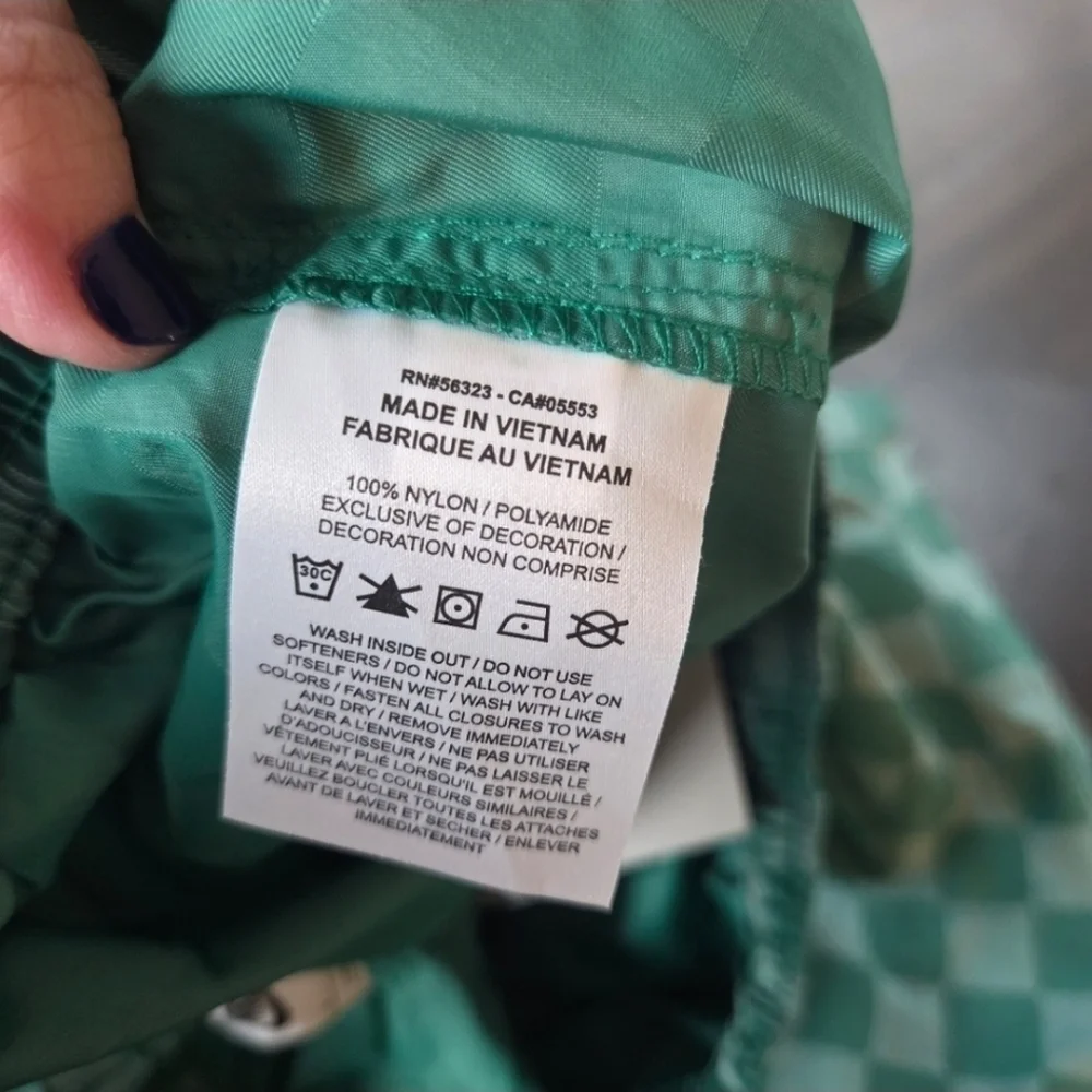Nike Mens Green Checkered Woven Shorts FN3098-365 Medium New Athletic Workout